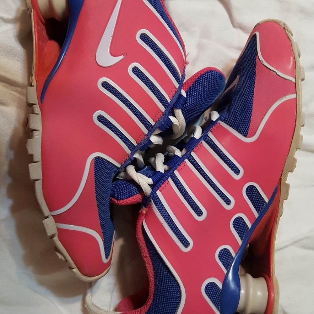 Women's Nike Shox